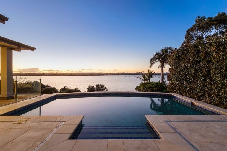 Photo of property in 21 William Bryan Drive, Half Moon Bay, Auckland, 2012