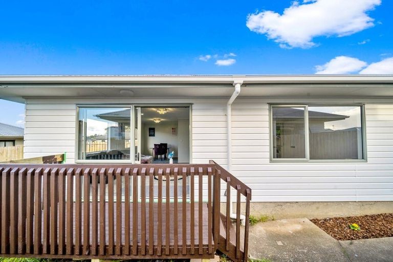 Photo of property in 2/19 Oratu Place, Manurewa, Auckland, 2102