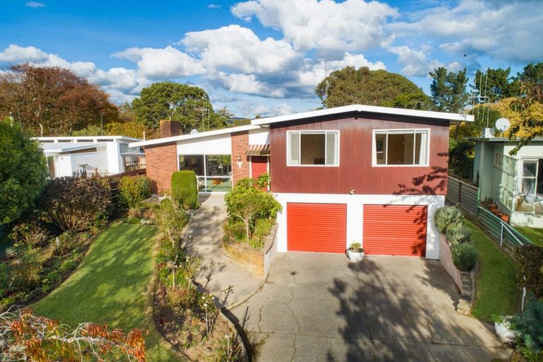 Photo of property in 5 Belmont Place, Terrace End, Palmerston North, 4410