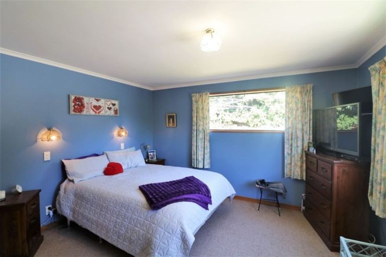 Photo of property in 2 Manse Road, Pahurehure, Papakura, 2113