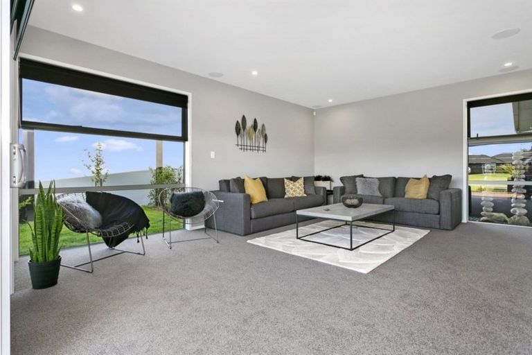 Photo of property in 8 Kotare Grove, Cambridge, 3434