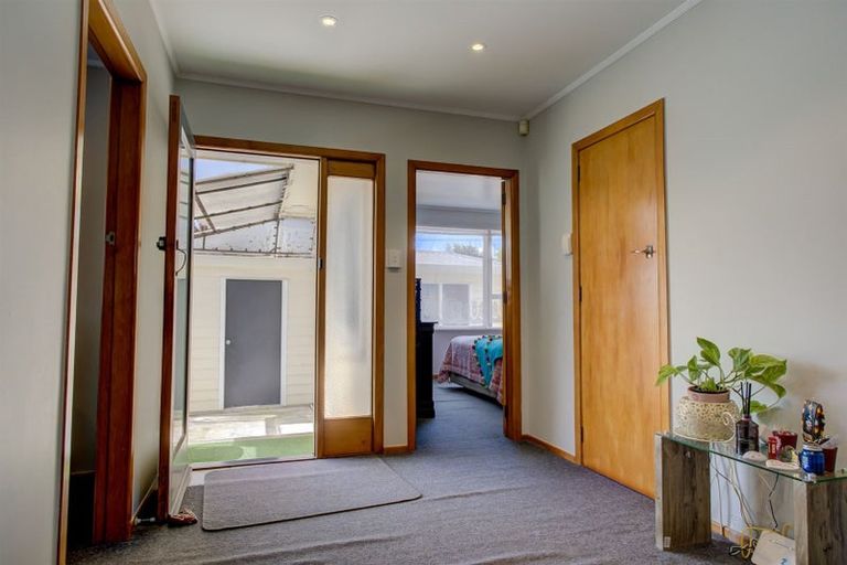 Photo of property in 27 Bruce Avenue, Glenview, Hamilton, 3206