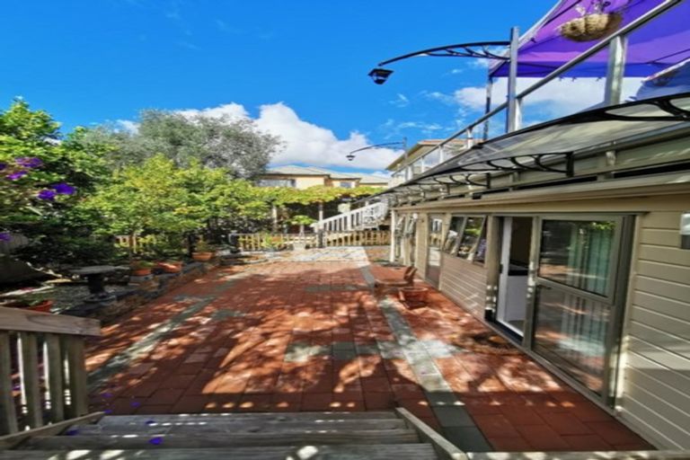 Photo of property in 22 Amherst Place, Albany, Auckland, 0632