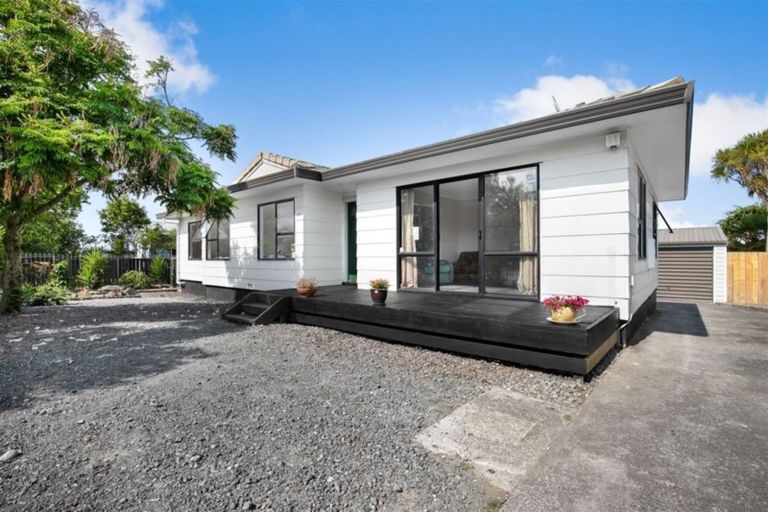 Photo of property in 173 Finlayson Avenue, Clendon Park, Auckland, 2103