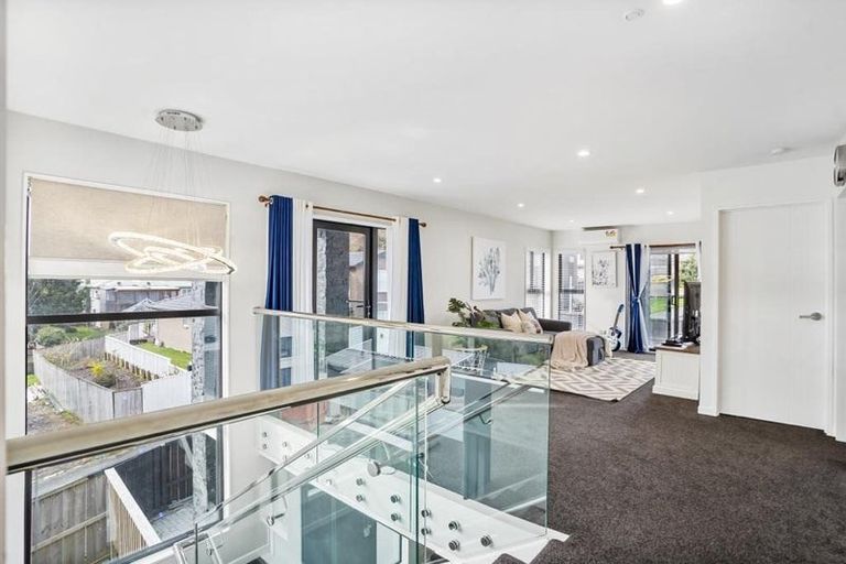 Photo of property in 1 Arataki Way, Glen Eden, Auckland, 0602