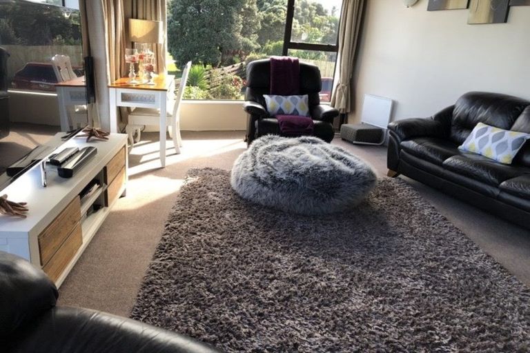 Photo of property in 14 Kaanapali Place, Wattle Downs, Auckland, 2103