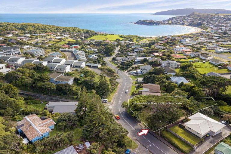 Photo of property in 31 View Road, Titahi Bay, Porirua, 5022