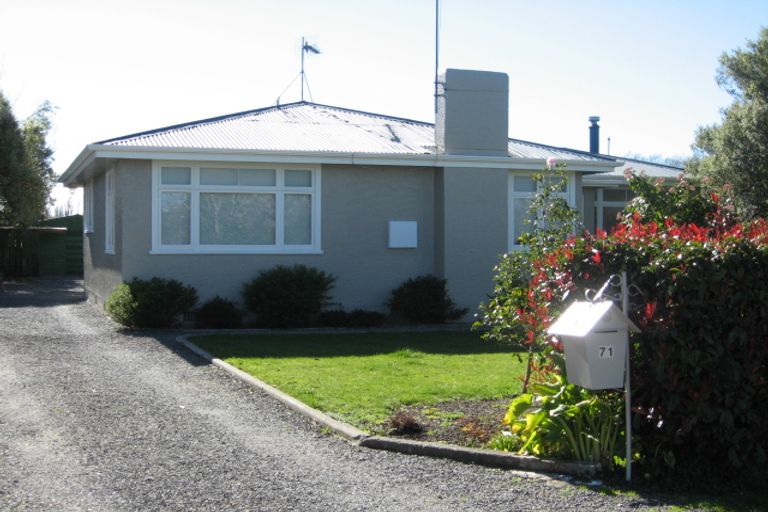 Photo of property in 71 Kuratawhiti Street, Greytown, 5712