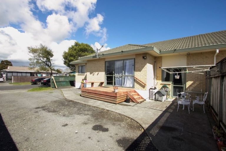 Photo of property in 3 Benton Place, Manurewa, Auckland, 2102