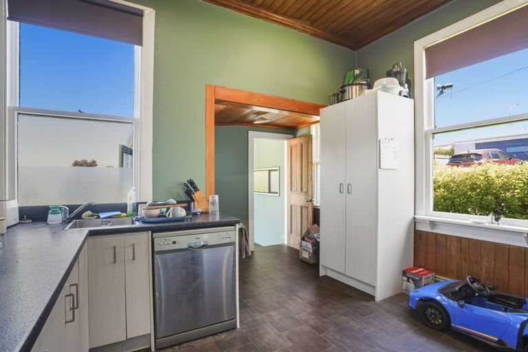 Photo of property in 10 Argyle Street, Mornington, Dunedin, 9011