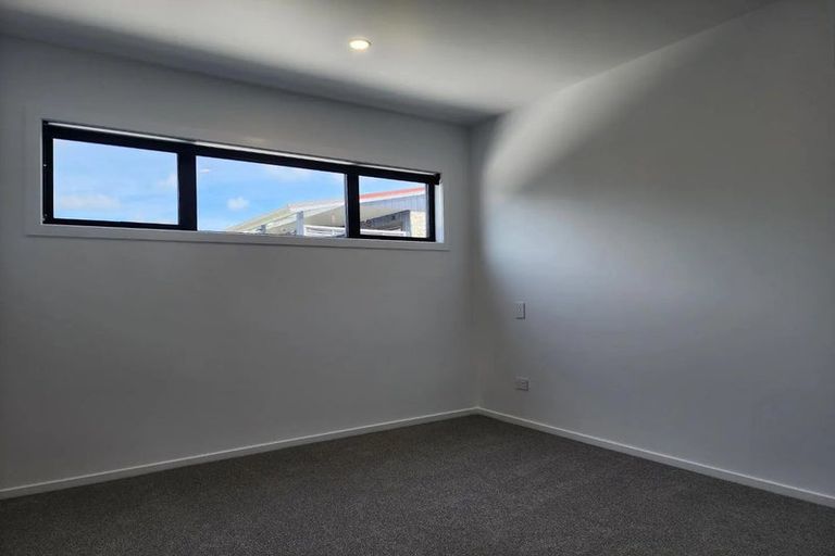 Photo of property in 140a Ngamotu Road, Spotswood, New Plymouth, 4310