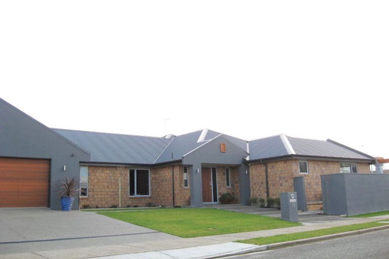 Photo of property in 19 Hoffman Court, Waikiwi, Invercargill, 9810