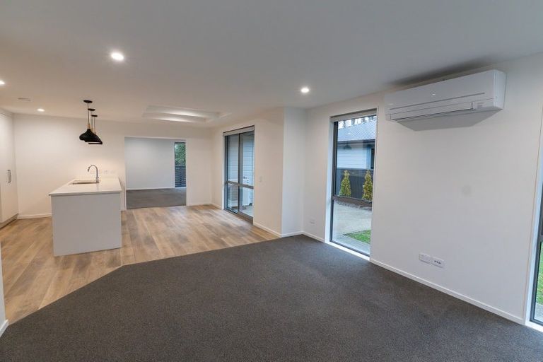 Photo of property in 5 Field View, Bradford, 9011