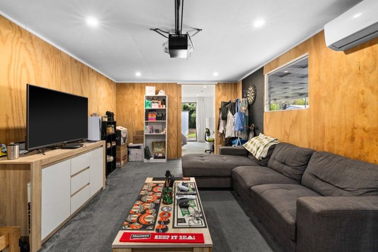 Photo of property in 708 Grove Road, Mayfair, Hastings, 4122