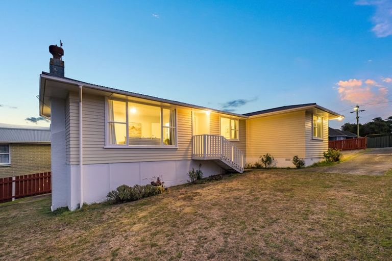 Photo of property in 12 Paenui Street, Titahi Bay, Porirua, 5022