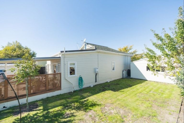 Photo of property in 15 Douglas Street, West End, Palmerston North, 4412