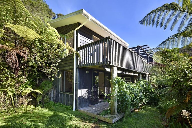 Photo of property in 38 Hope Drive, Okiwi Bay, 7193