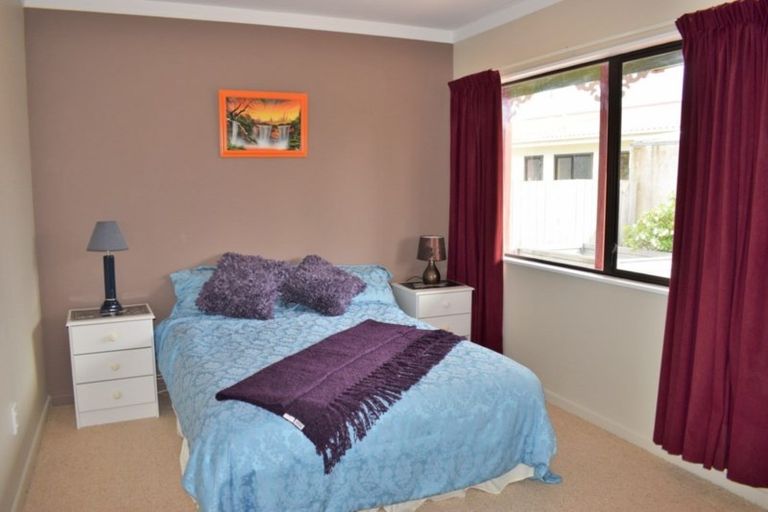 Photo of property in 4 Tararua Crescent, Otaki, 5512
