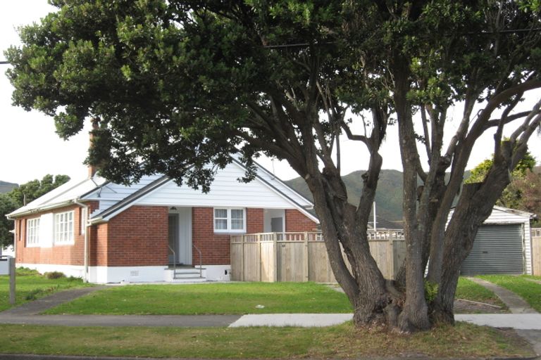 Photo of property in 112 Witako Street, Epuni, Lower Hutt, 5011