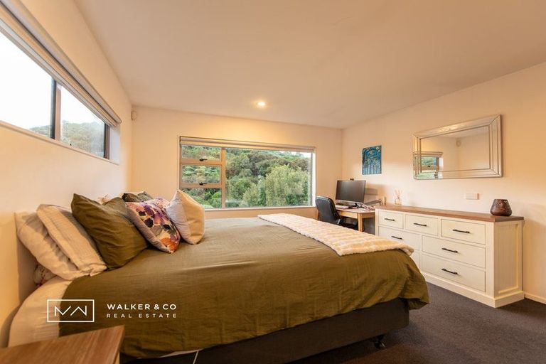 Photo of property in 20 Cosgrove Rise, Riverstone Terraces, Upper Hutt, 5018