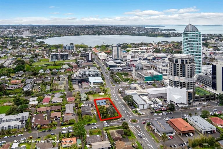 Photo of property in 5 Burns Avenue, Takapuna, Auckland, 0622