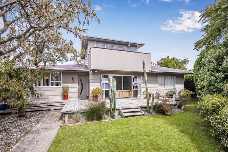Photo of property in 10 Michael Road, Paraparaumu Beach, Paraparaumu, 5032