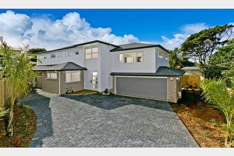 Photo of property in 8a Rosalind Road, Glenfield, Auckland, 0629