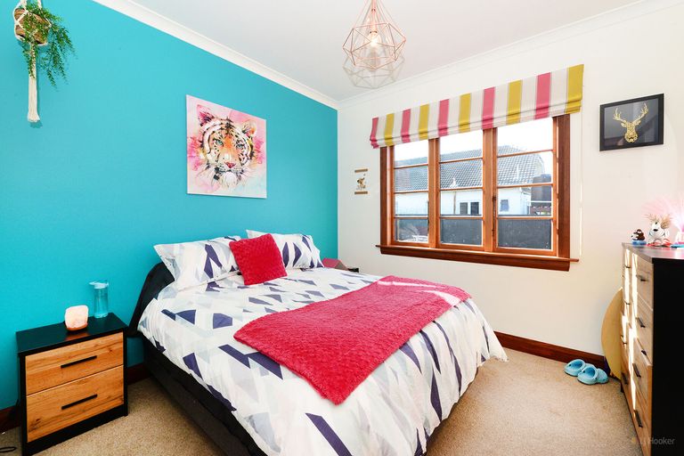 Photo of property in 17 Thackeray Street, Saint Andrews, 7988