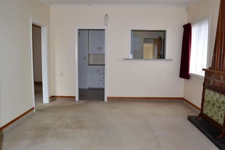 Photo of property in 17 Carlisle Street, Levin, 5510