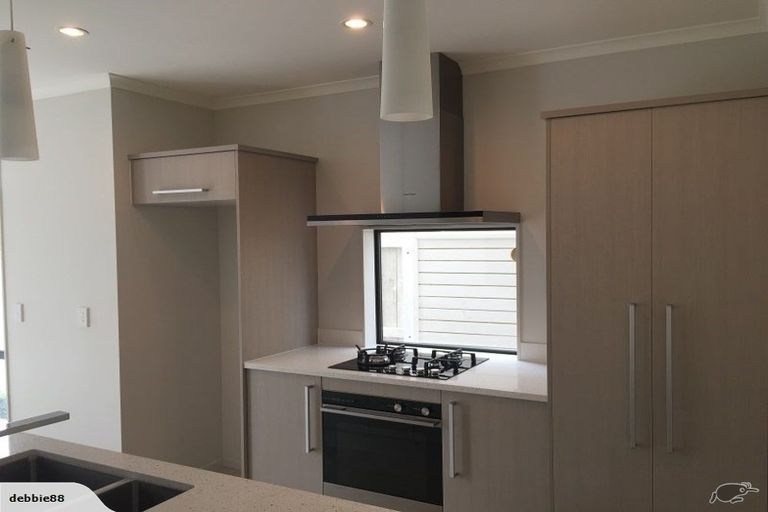 Photo of property in 15 Costa Viva Crescent, Karaka, Papakura, 2113