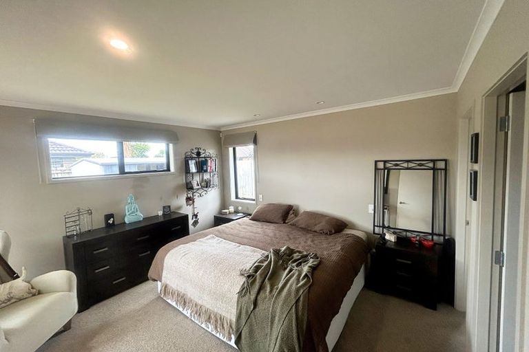 Photo of property in 15 Rainey Crescent, Papamoa Beach, Papamoa, 3118