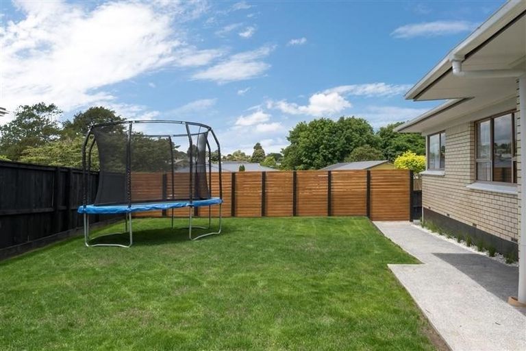 Photo of property in 34 Meadway, Sunnyhills, Auckland, 2010