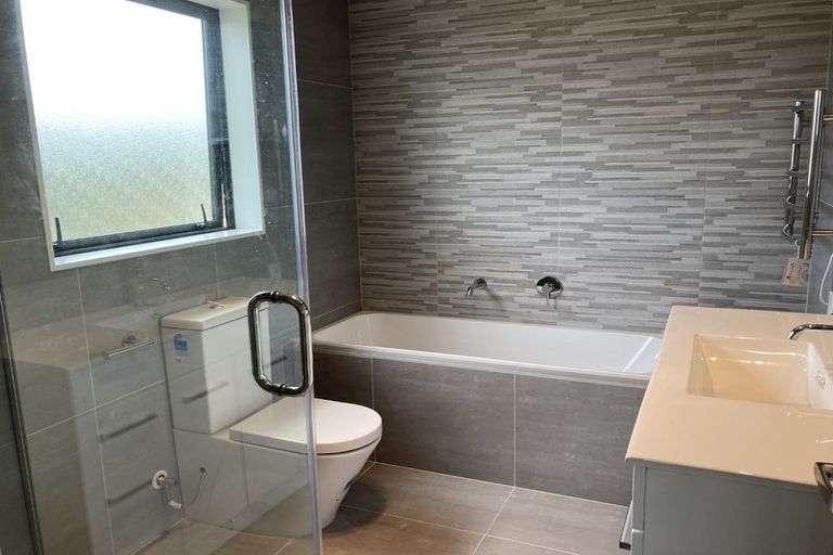 Photo of property in 4 Morepork Street, Flat Bush, Auckland, 2019