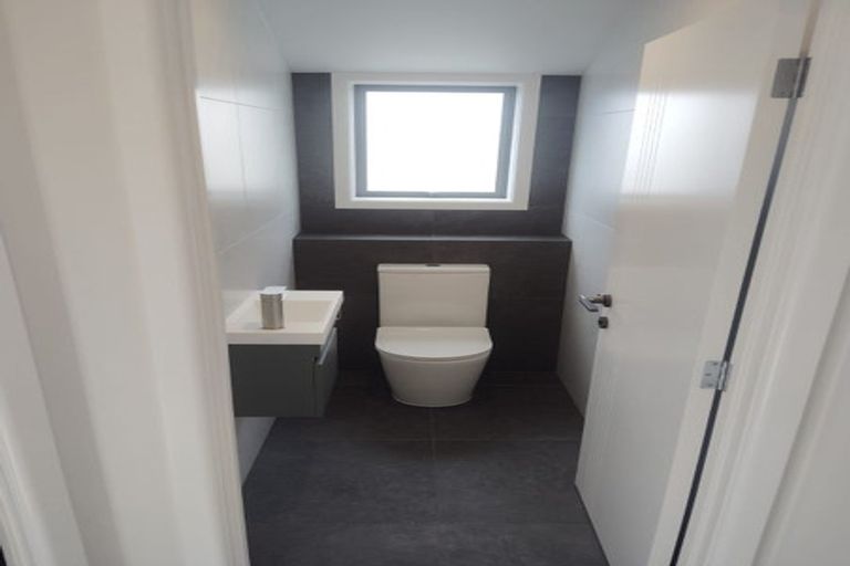 Photo of property in 34b Bradbury Road, Botany Downs, Auckland, 2010