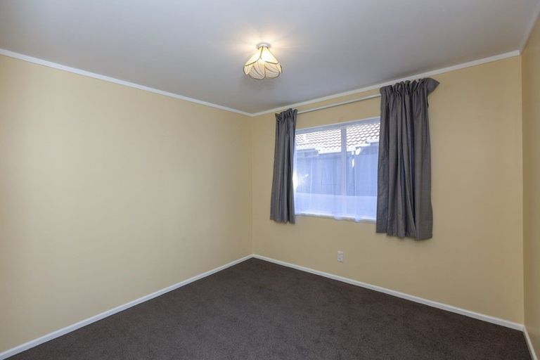 Photo of property in 5 Ruahine Street, Paraparaumu, 5032