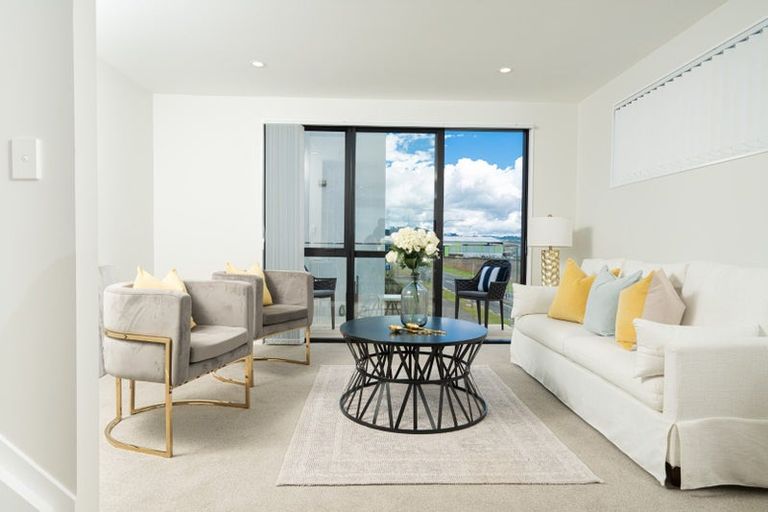 Photo of property in 35 Hinonga Loop, Silverdale, 0932