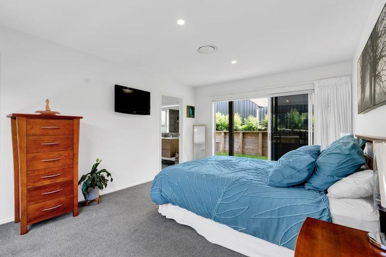 Photo of property in 73 Hine Street, New Plymouth, 4310