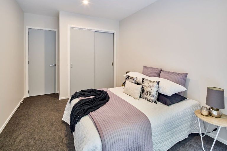 Photo of property in 5 Pakura Place, Wainuiomata, Lower Hutt, 5014