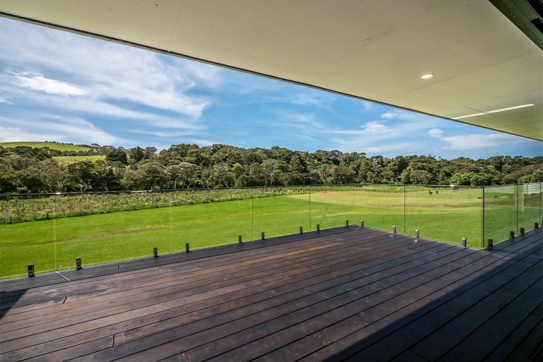 Photo of property in 32 Admiralty Drive, Haruru, 0204