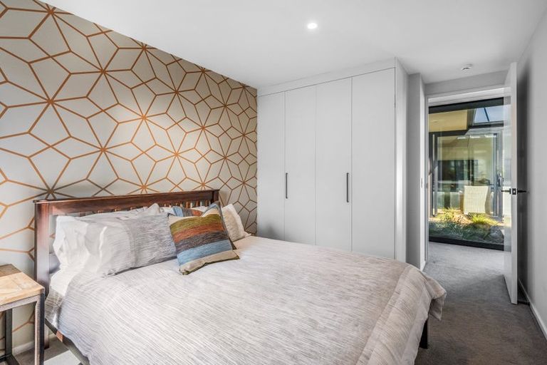 Photo of property in 38 Mount Nicholas Avenue, Wanaka, 9305