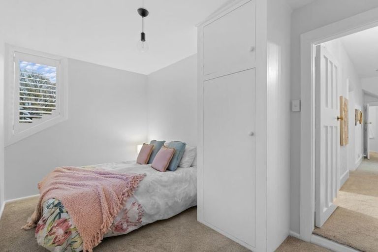 Photo of property in 24 Snowdon Road, Fendalton, Christchurch, 8052