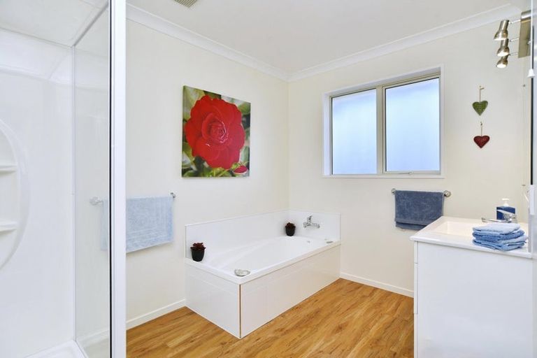 Photo of property in 53 Kotare Avenue, Rangiora, 7400