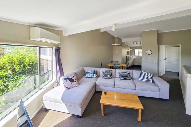 Photo of property in 53 Hankey Street, Mount Cook, Wellington, 6011