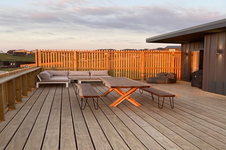 Photo of property in 33 Omahina Street, Raglan, 3225