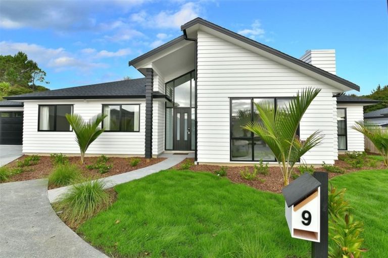 Photo of property in 9 Pheasant Close, Stanmore Bay, Whangaparaoa, 0932