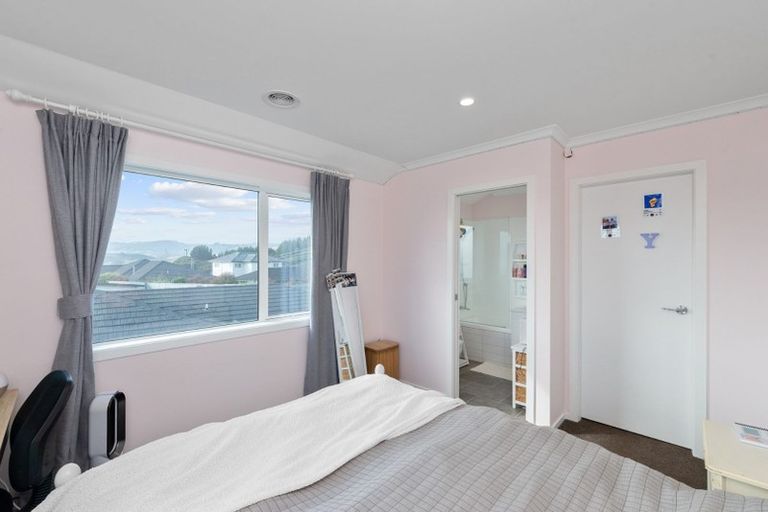Photo of property in 158 Navigation Drive, Whitby, Porirua, 5024