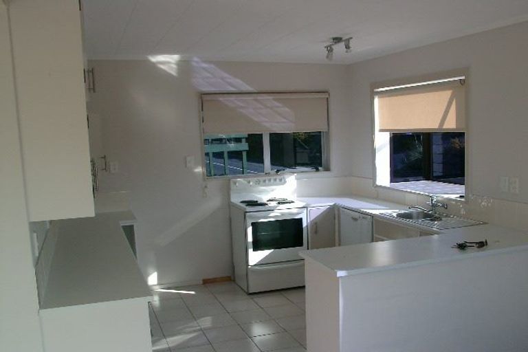 Photo of property in 1/15 View Road, Titahi Bay, Porirua, 5022