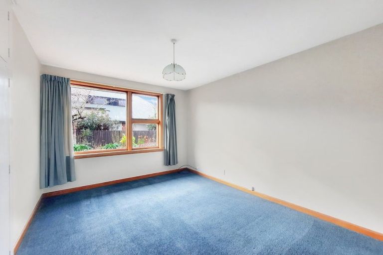 Photo of property in 5 Withells Road, Avonhead, Christchurch, 8042