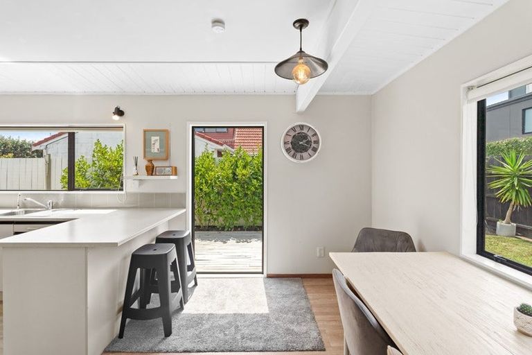 Photo of property in 5 Weiti Road, Orewa, 0931