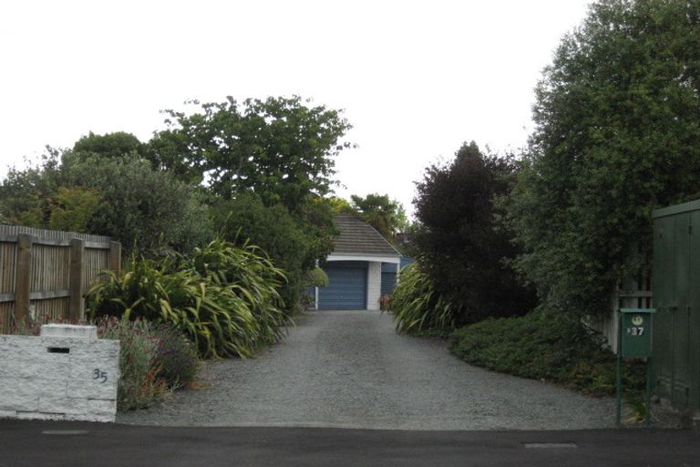 Photo of property in 35 Whitby Street, Burnside, Christchurch, 8053